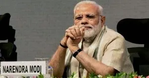 पीएम मोदी ने पलटा फेक न्यूज पर सूचना प्रसारण मंत्रालय का फैसला