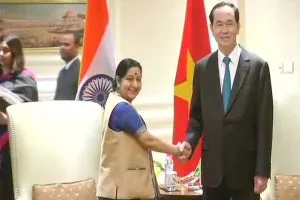 सुषमा स्वराज ने की वियतनाम के राष्ट्रपति से मुलाकात