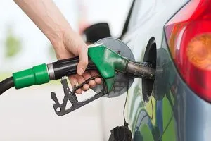 पेट्रोल कीमतें 3 साल  के उच्च स्तर पर