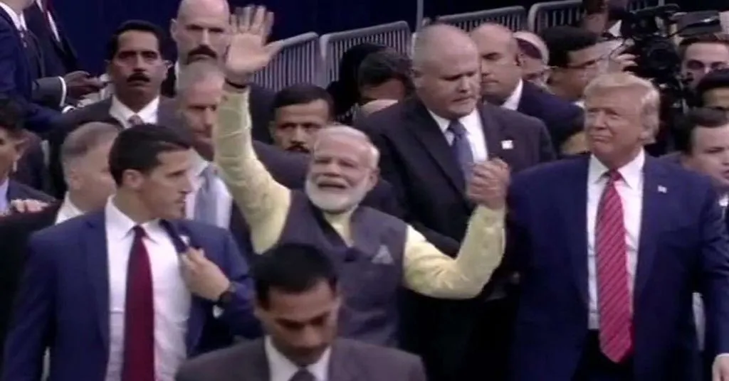 1569214064 trump modi howdy