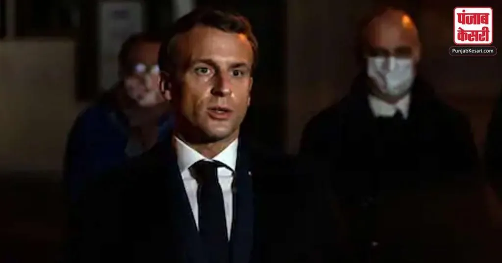 1603909989 emmanuel macron main