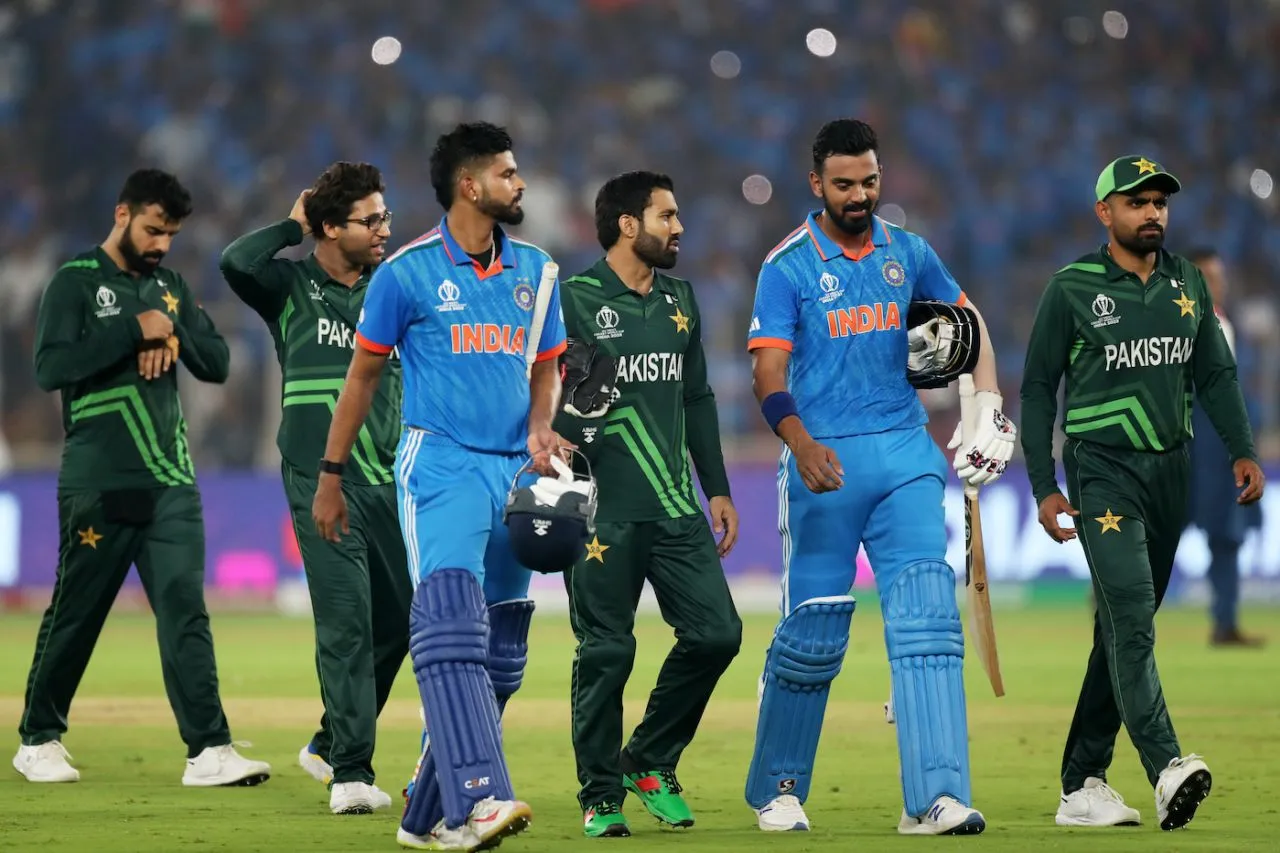 India Thrash Pakistan By 7 Wickets to Extend Unbeaten Streak