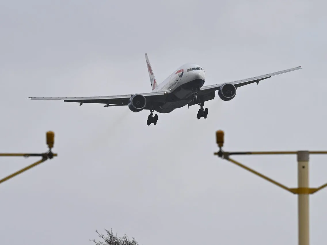 terrifying  landing of airplane