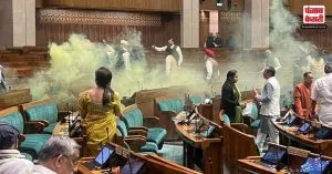 Parliament Security Breach: संसद सुरक्षा चूक मामले में विपक्ष का हंगामा, सदन की कार्यवाही स्थगित