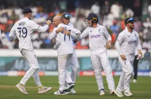 भारत ने इंग्लैंड को बैकफुट पर धकेला, बढ़त 150 पार