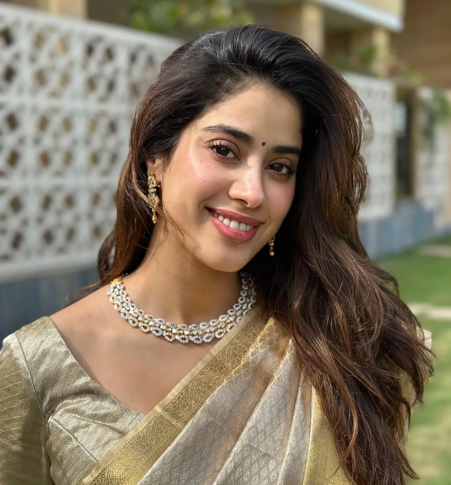 janhvi kapoor work with superstar suriya in karna