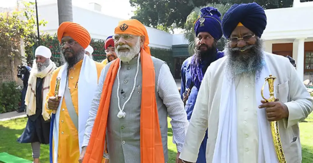 PM MODI WITH SIKH