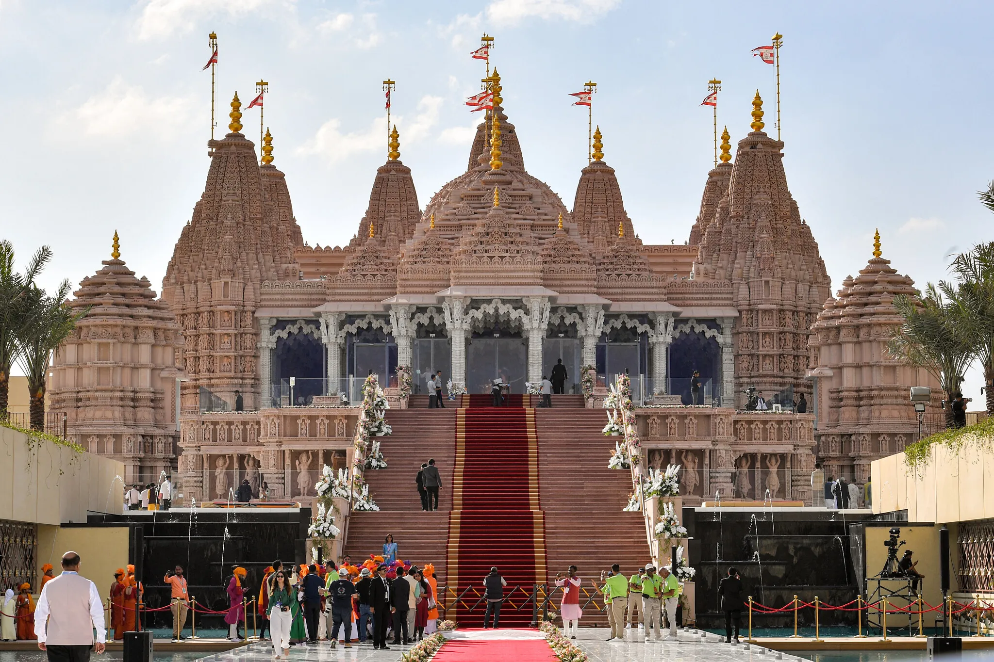 BAPS Mandir Abu Dhabi Sees Over 65,000 Pilgrims