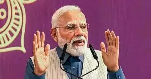 जम्मू-कश्मीर में पीएम मोदी, 6400 करोड़ रुपये की दी बड़ी सौगात