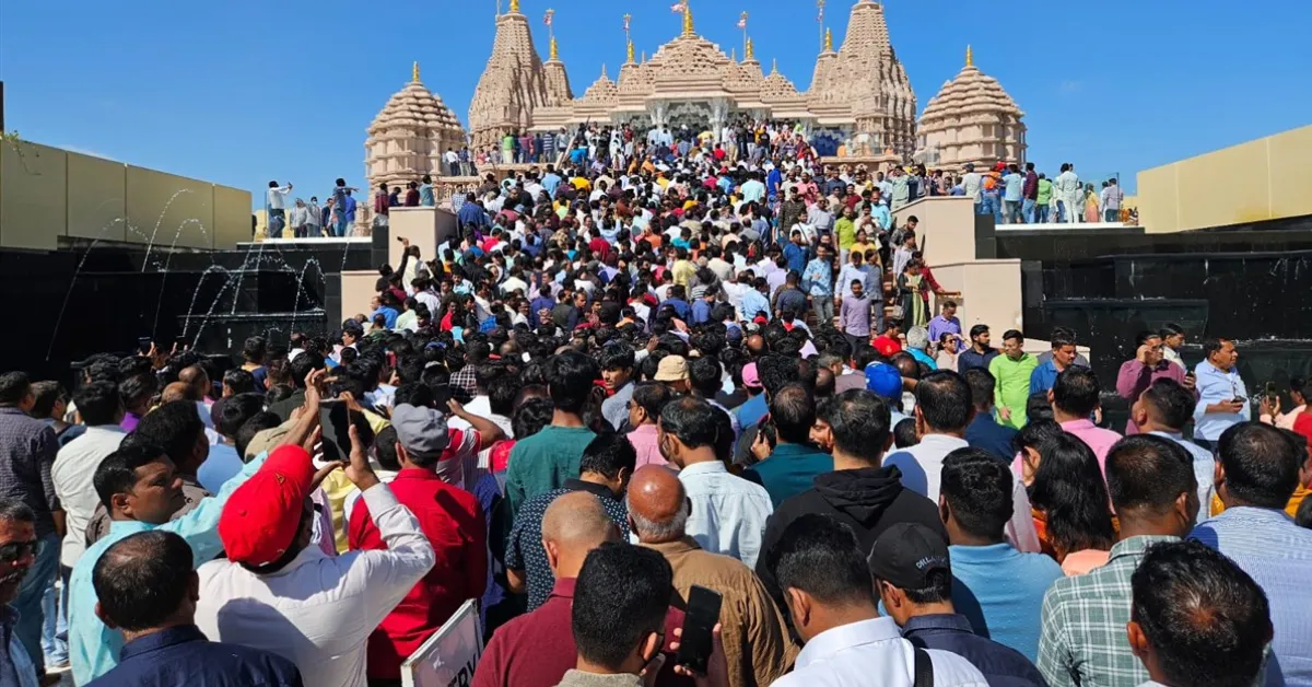 BAPS Mandir Abu Dhabi Sees Over 65,000 Pilgrims