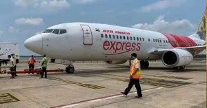 Air India Express: विमान के इंजन में लगी आग, कराई गई एमर्जेंसी लैंडिंग