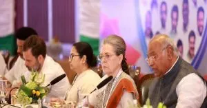 Mamata Banerjee: 1 जून को होने वाली INDIA गठबंधन की बैठक में शामिल नहीं होगी CM ममता बनर्जी, जानें क्या है वजह?