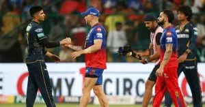 विराट-फाफ के आंधी में उड़ी टीम गुजरात, बेंगलुरु के प्लेऑफ की उम्मीदें बरकरार