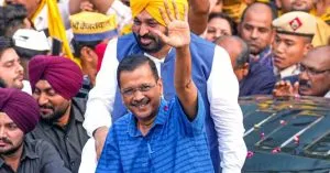 केजरीवाल ने पंजाब में किया रोड शो, जनता से किया वोट देने का आग्रह किया