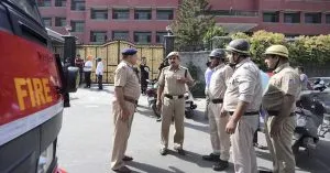 ‘स्कूलों में बम होने की धमकी वाले झूठे संदेशों पर न करें विश्वास’: दिल्ली पुलिस