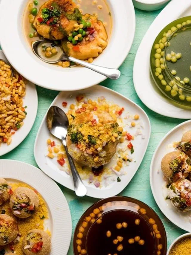 Monsoon में लें इन Indian Snacks के मजे