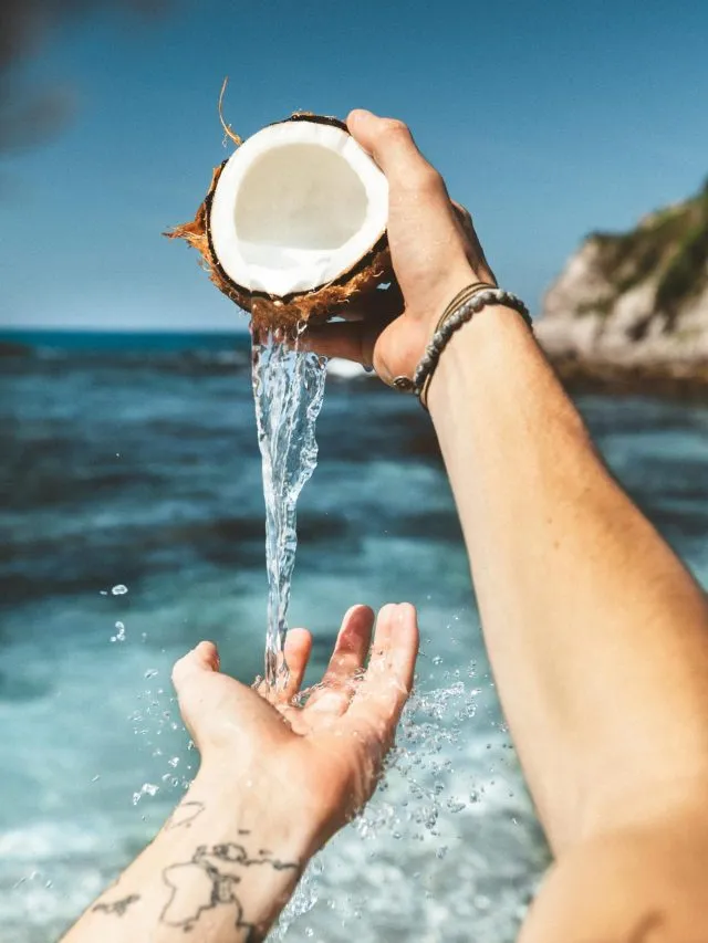 Benefits Of Coconut Water: नारियल पानी पीने के फायदे