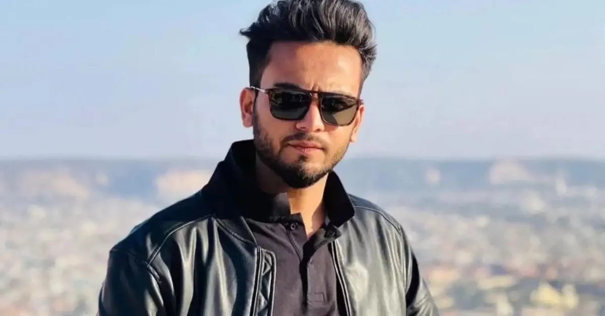 सांपों के जहर वाली पार्टी मामले में यूट्यूबर एल्विश यादव की बढ़ीं मुश्किलें, 2 elvish yadav3